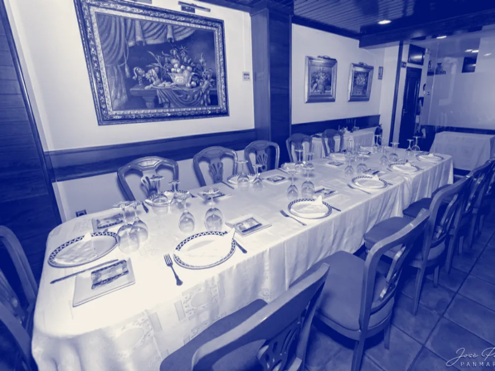 Reservado con mesa redonda
